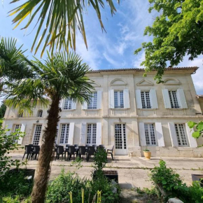Le château de Willival pour 15 pers avec piscine